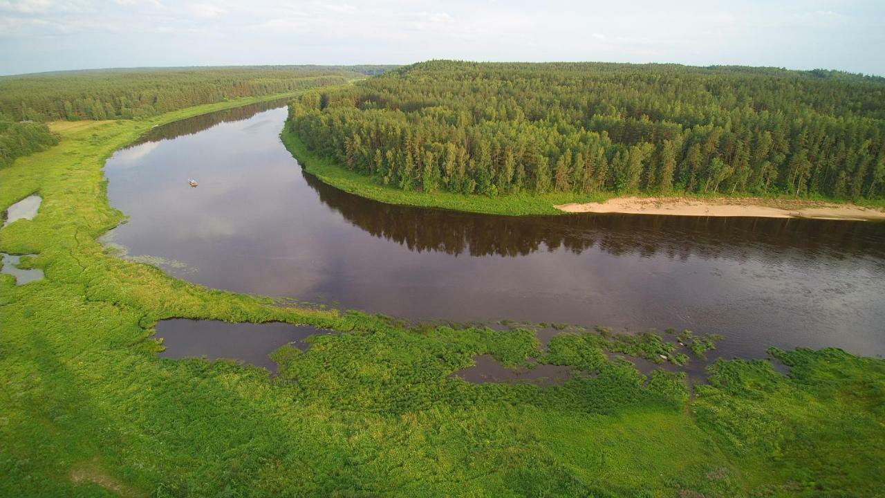 Nature Retreat "Upes Dizvietas" Krāslava Exterior foto